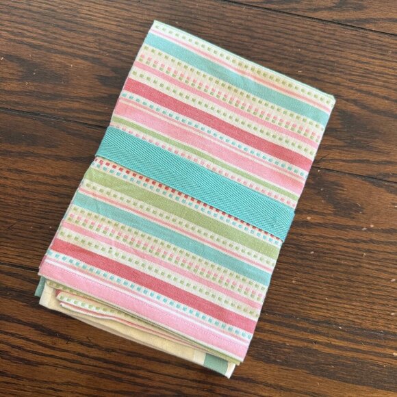 Tag Easter/Spring Kitchen Dish Towels NWT Set of 2 - Picture 3 of 5